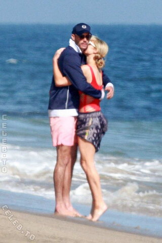 Paris Hilton nude photo 25