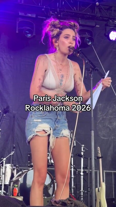 Paris Jackson nude photo 5