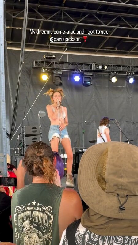 Paris Jackson nude photo 7