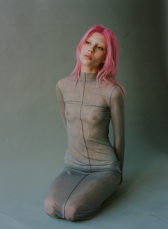 Paris Osona nude photo 10
