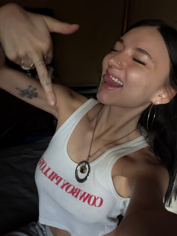 parispaaschh nude photo 4