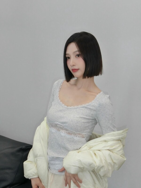 Park Soo-young nude photo 10