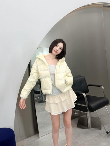 Park Soo-young nude photo 10