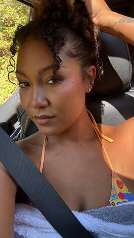 Parker McKenna Posey nude photo 8