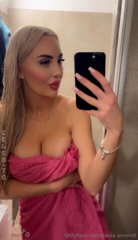 Paula amendt Sexy (2 photos)