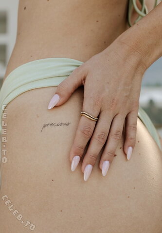 Paula Doeringer Hot (1 photo)