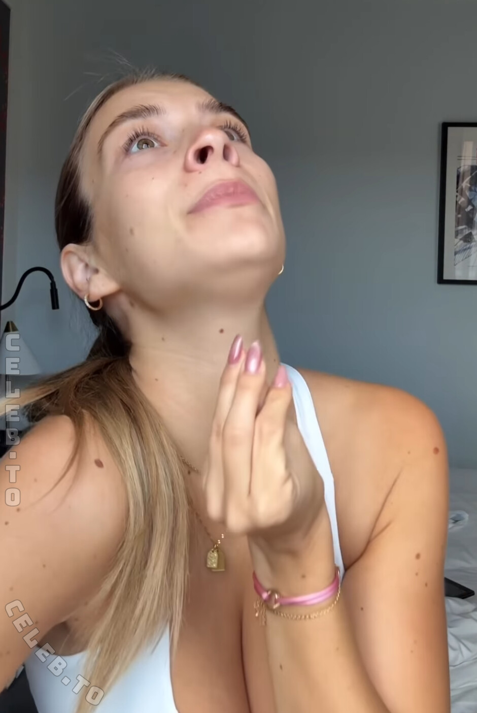Paula Doeringer nude photo 5