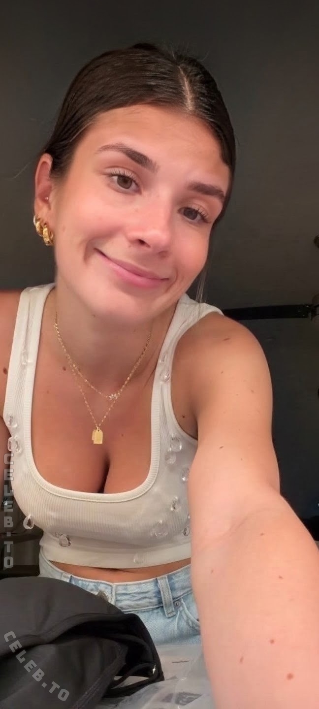 Paula Doeringer nude photo 4