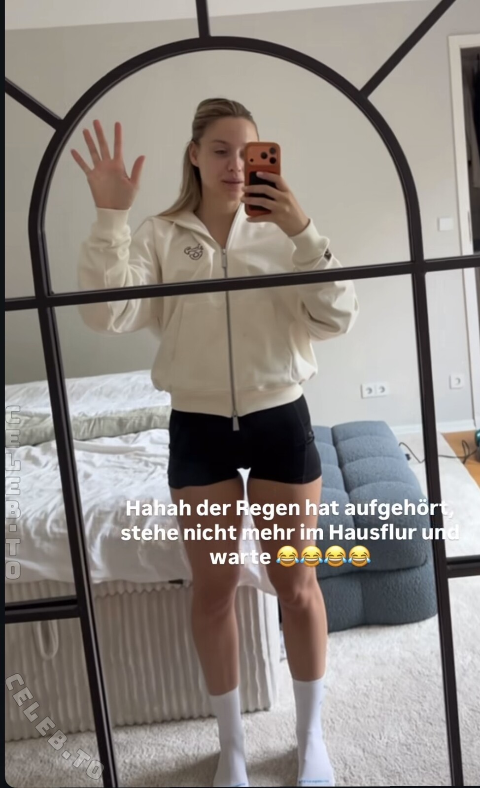 Paula Enzweiler nude photo 3