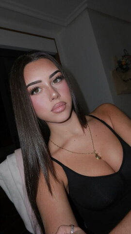 Paula Pereira nude photo 10