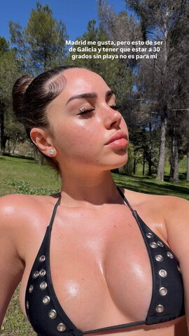 Paula Pereira nude photo 4