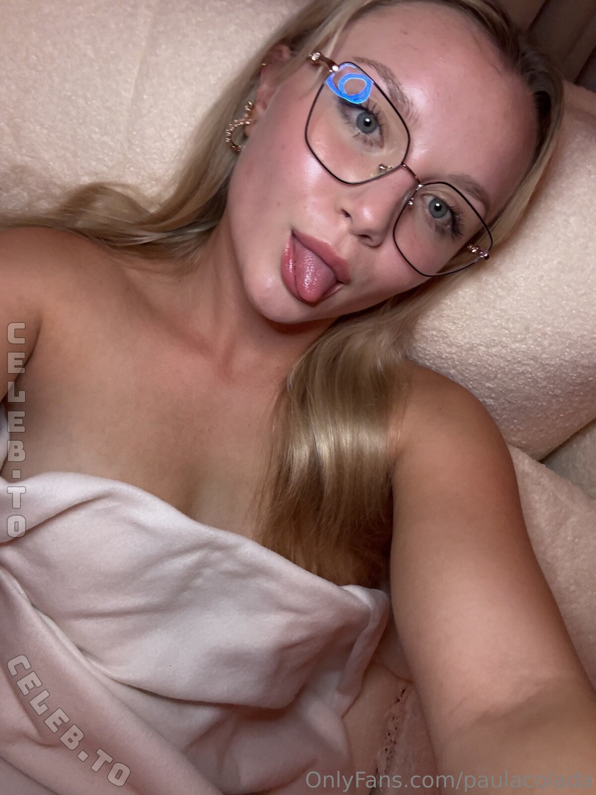 Paulacolada nude photo 4