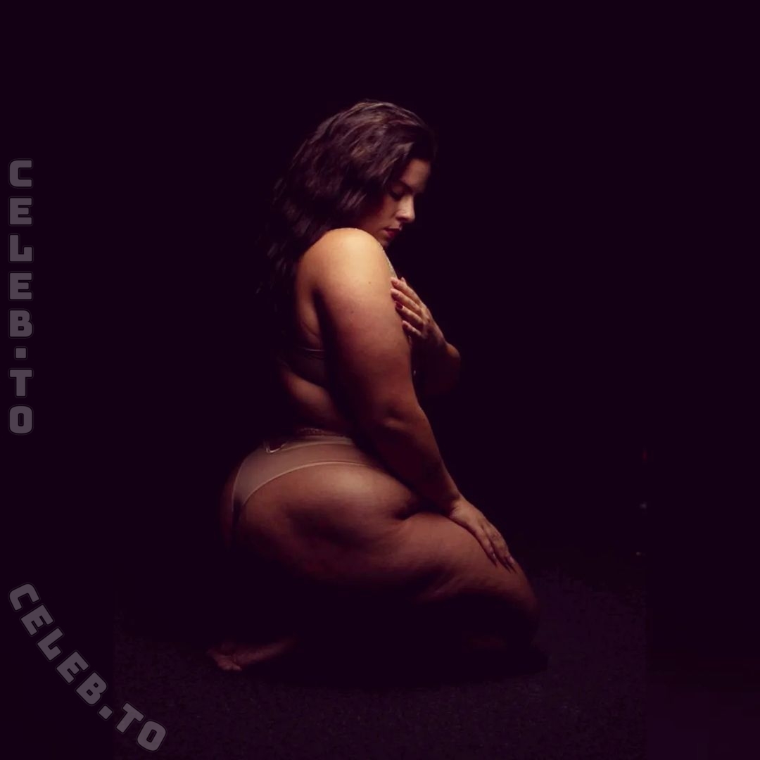 paula_curves nude photo 1