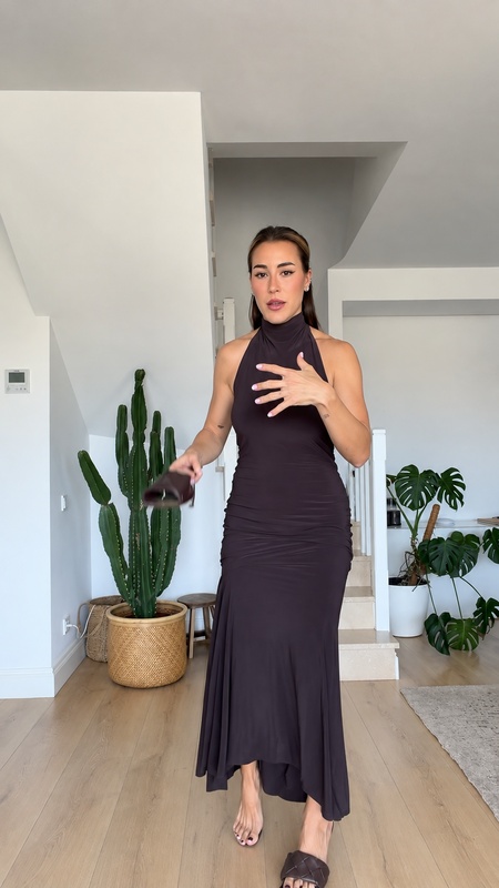 Paulagonu nude photo 4