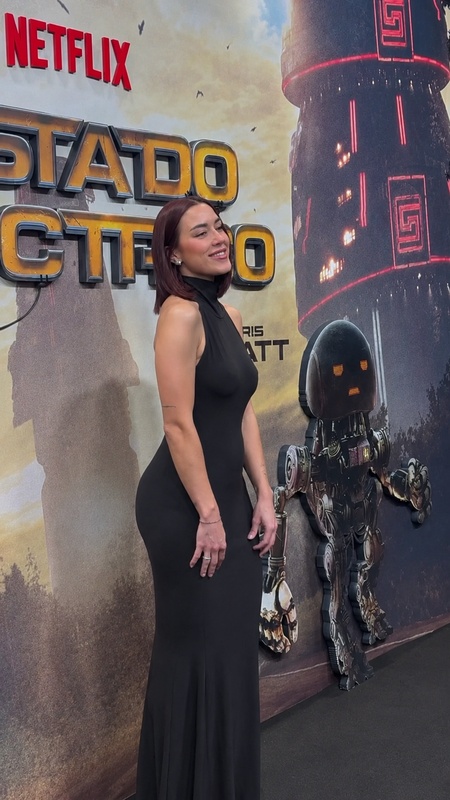Paulagonu nude photo 5