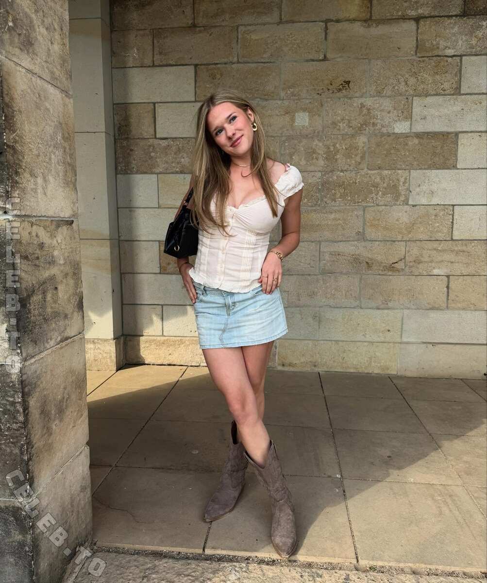 paula.nstl nude photo 2