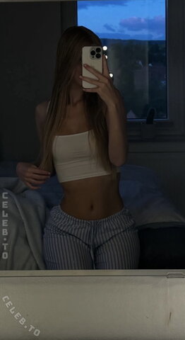 Pauliie_03 New (2 photos)