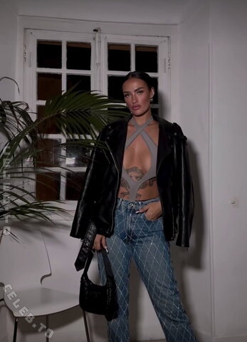 Paulina Ljubas nude photo 5