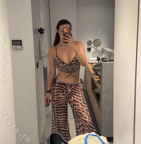 Paulina Ljubas nude photo 3