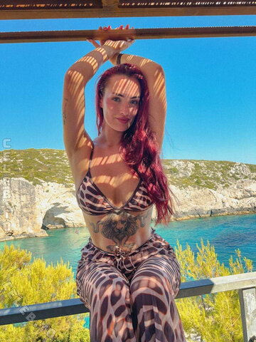 Paulina Ljubas nude photo 2