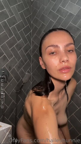 Paulina Stepowska nude photo 4