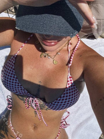 paulinecaspari – Sunbathing