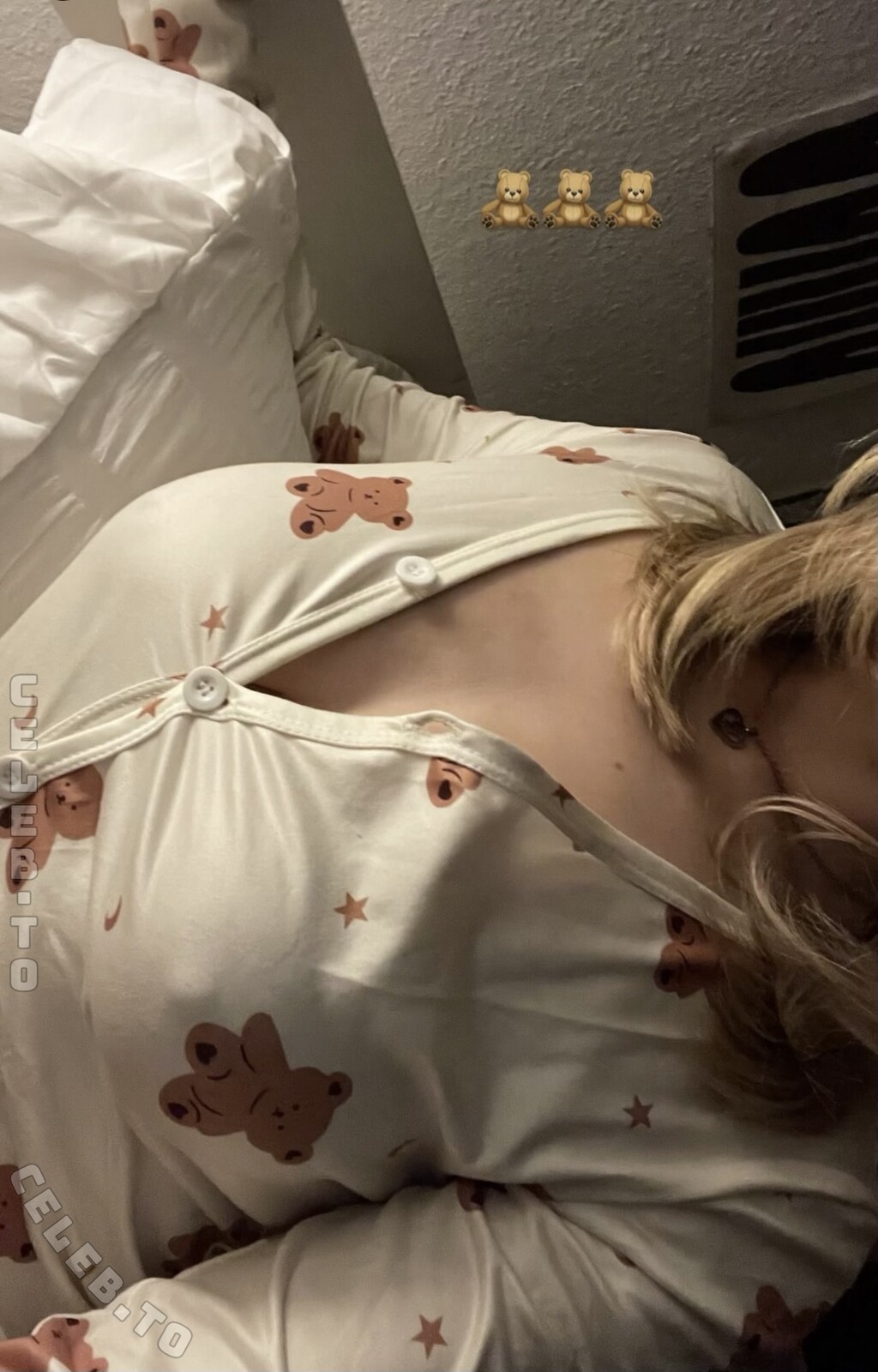 Pavlaaaa nude photo 5