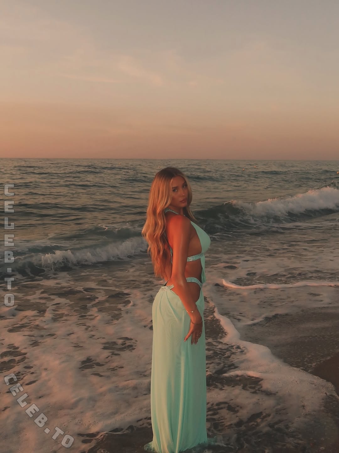 Payton Ramolla nude photo 3