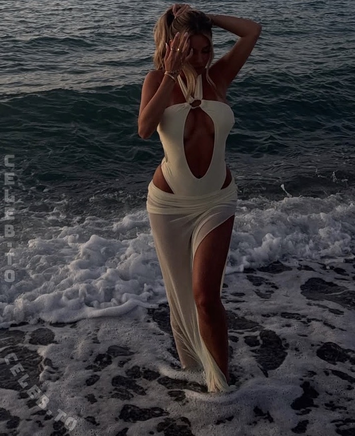 Payton Ramolla nude photo 3