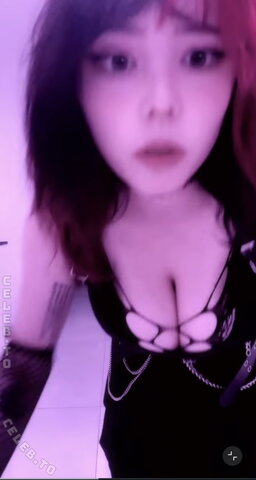 PcrkScmmy nude photo 1