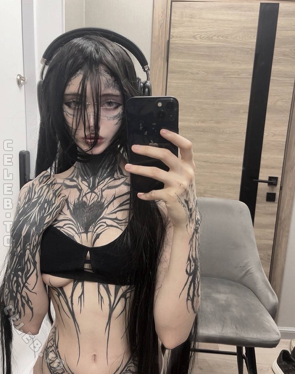 Pcuxos nude photo 18