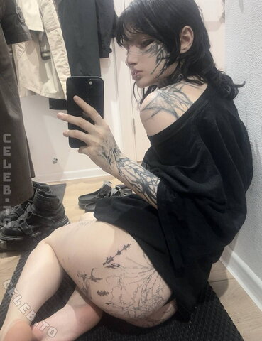 Pcuxos nude photo 5
