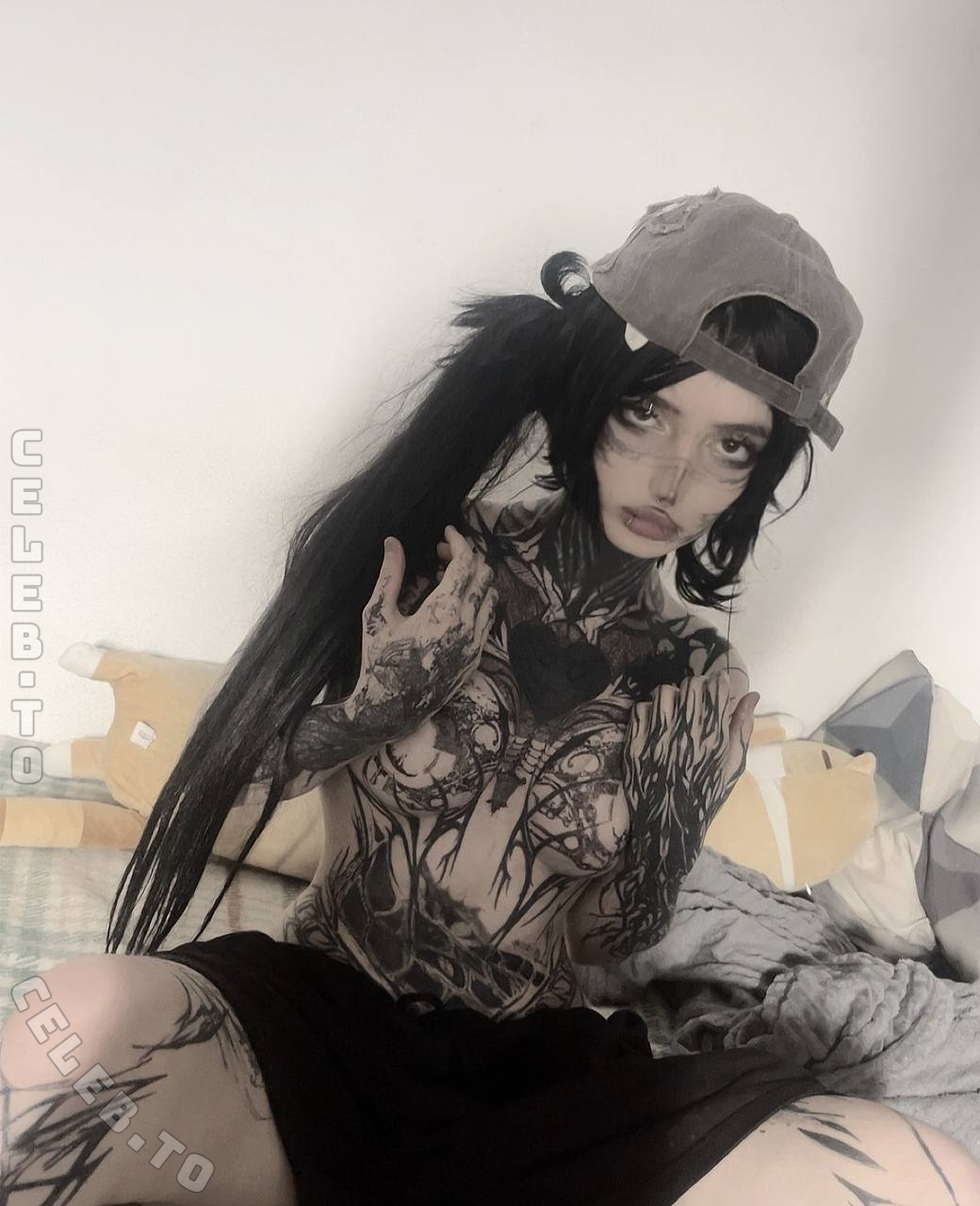 Pcuxos nude photo 8