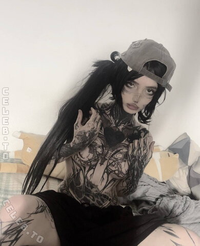Pcuxos nude photo 3