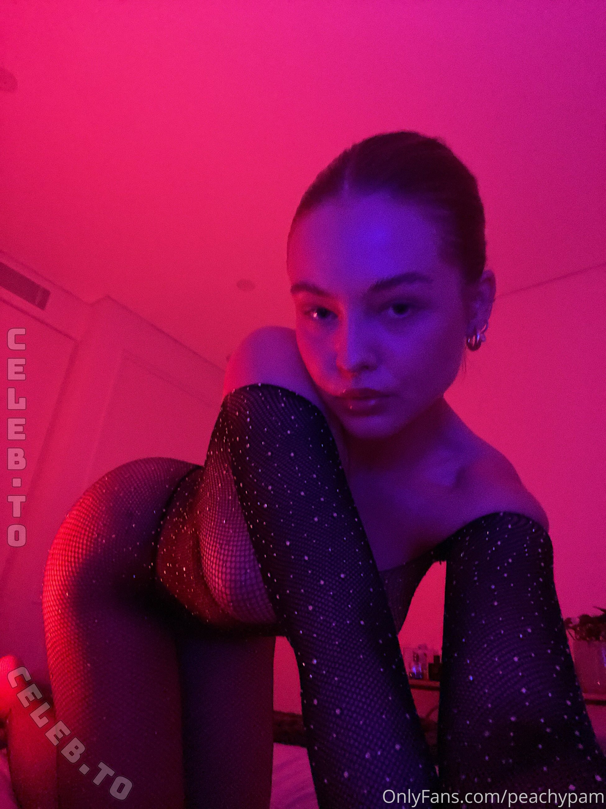 peachypam nude photo 3