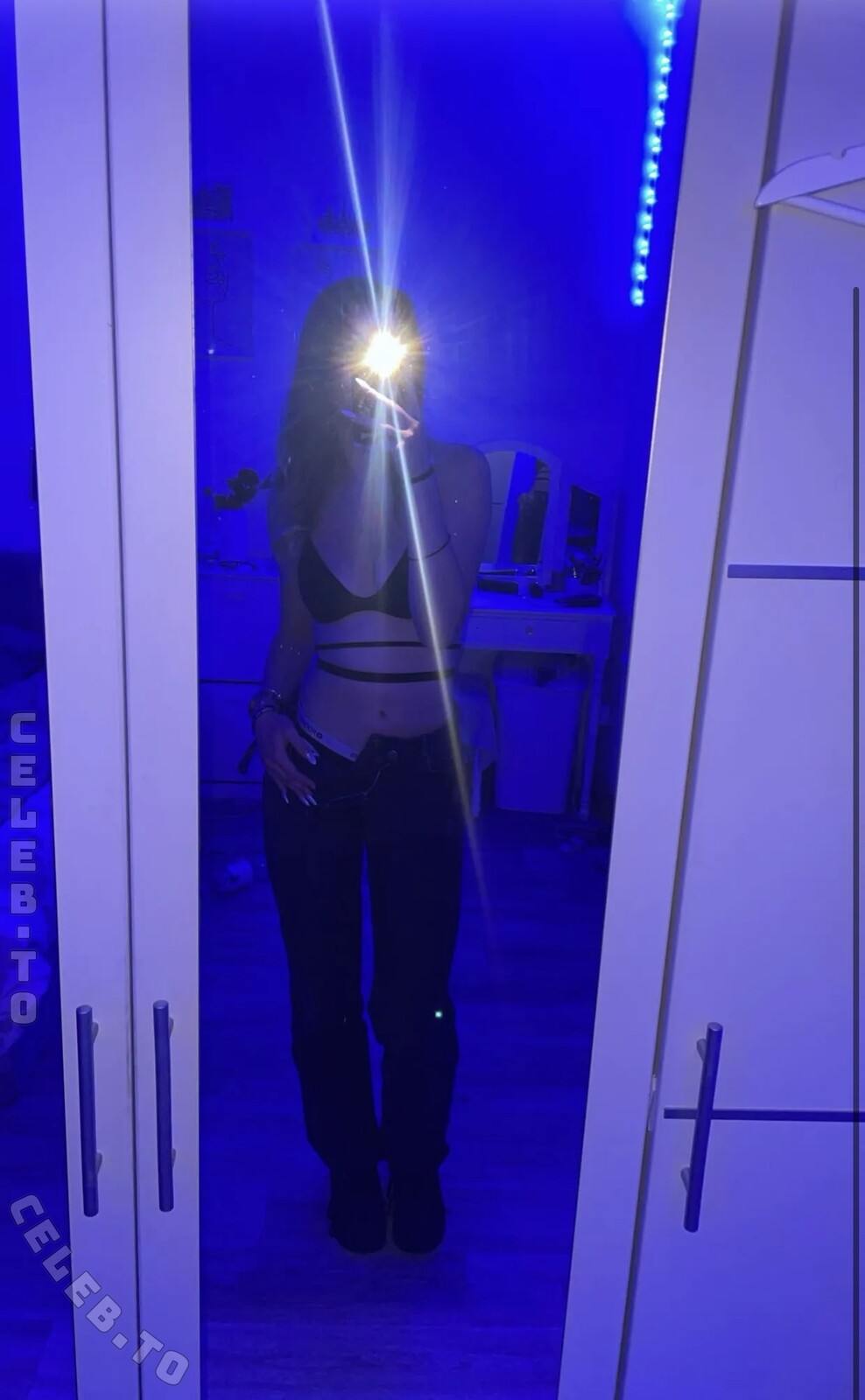 peachysecrets nude photo 5