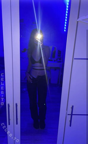 peachysecrets nude photo 17