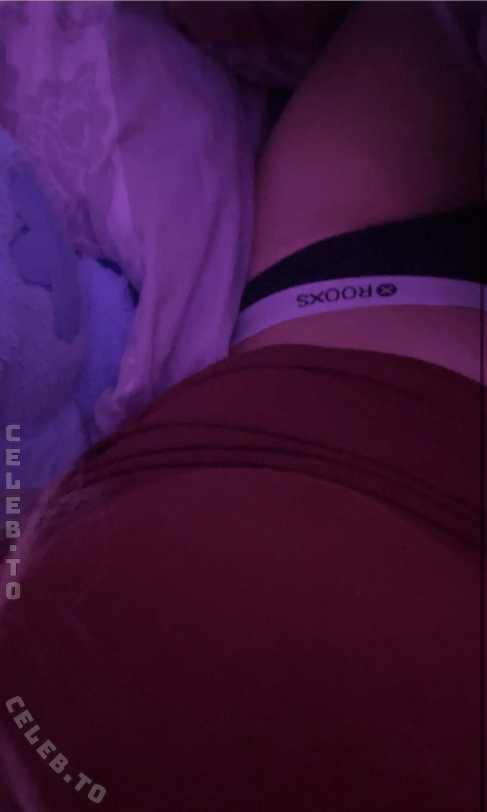 peachysecrets nude photo 7