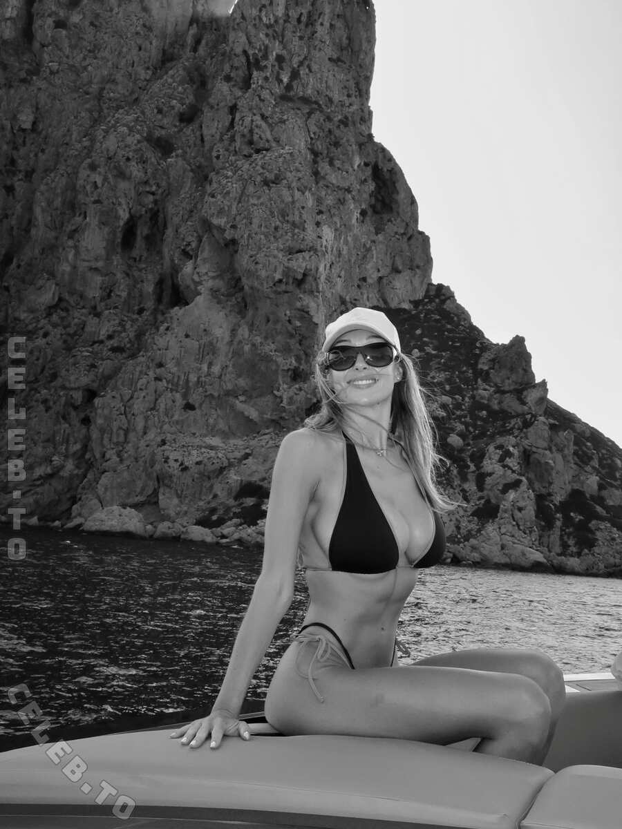 Penny Lane nude photo 2