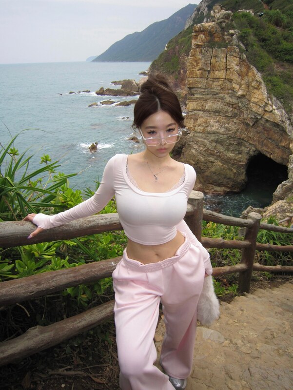 Pepperanyi nude photo 24