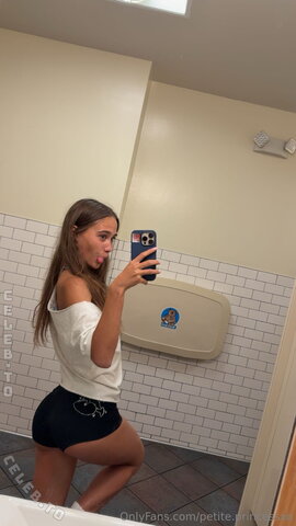 petite.princessxo nude photo 62