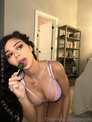 Peyton Chorvat nude photo 24