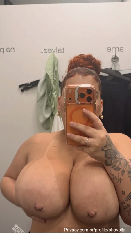 Phavolla nude photo 12