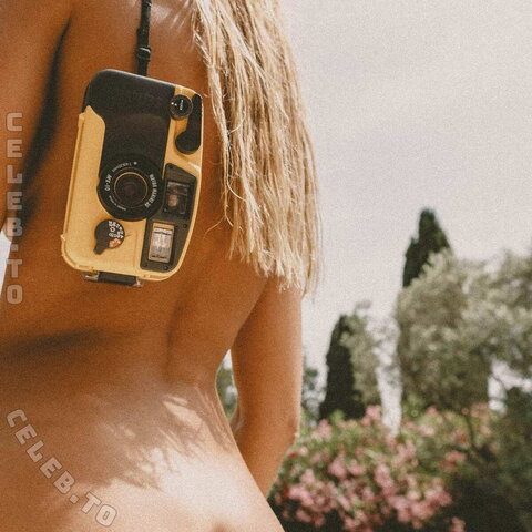 Philine Möllering nude photo 21