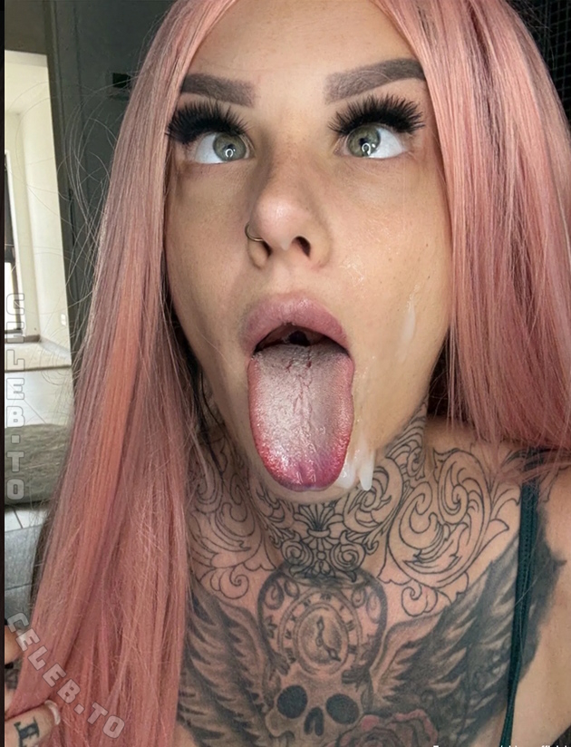Phina Offizial nude photo 2