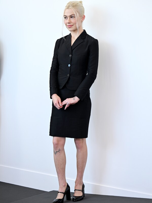 Phoebe Bridgers nude photo 2
