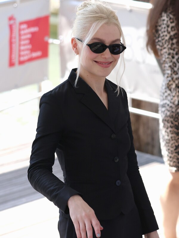 Phoebe Bridgers nude photo 3
