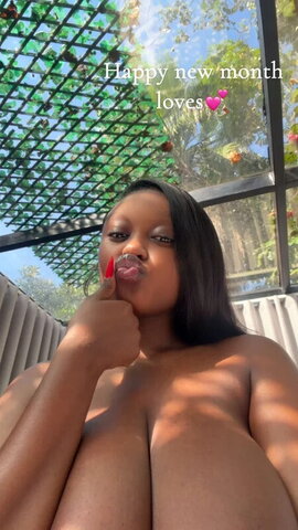 Phynsea nude photo 6