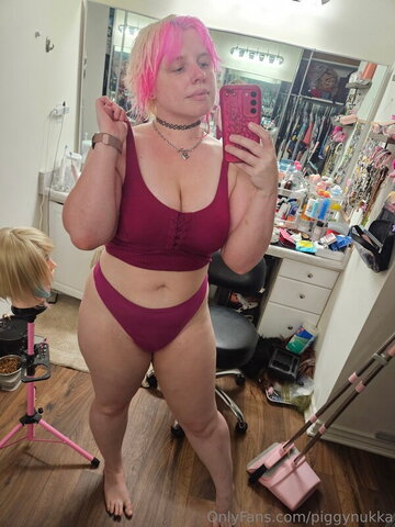 Piggynukka Fresh (1 photo)