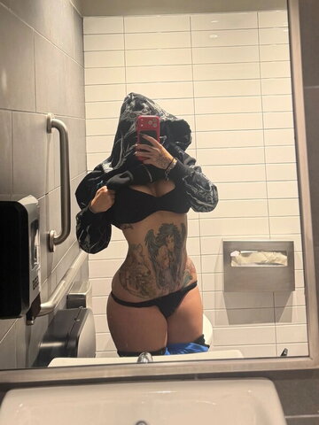 Pikakaty nude photo 13